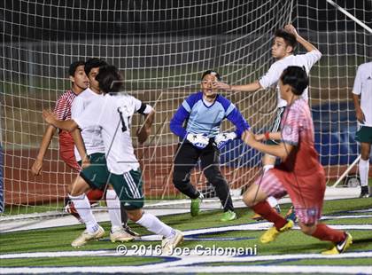 Thumbnail 2 in Lee [Robert E.] vs Holmes (Gustafson Stadium) photogallery.