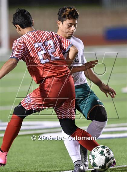 Thumbnail 1 in Lee [Robert E.] vs Holmes (Gustafson Stadium) photogallery.