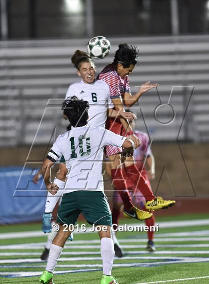 Thumbnail 1 in Lee [Robert E.] vs Holmes (Gustafson Stadium) photogallery.