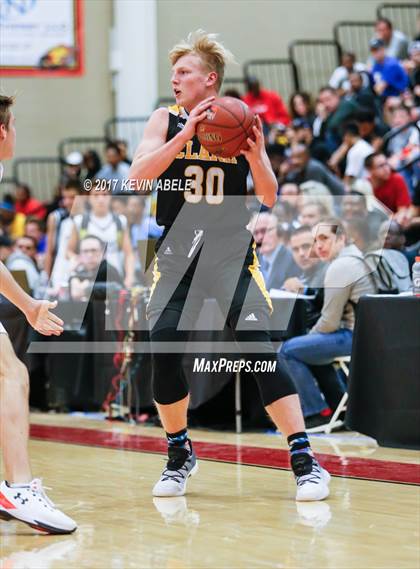 Thumbnail 2 in Pinnacle vs Clark (Hoophall West) photogallery.