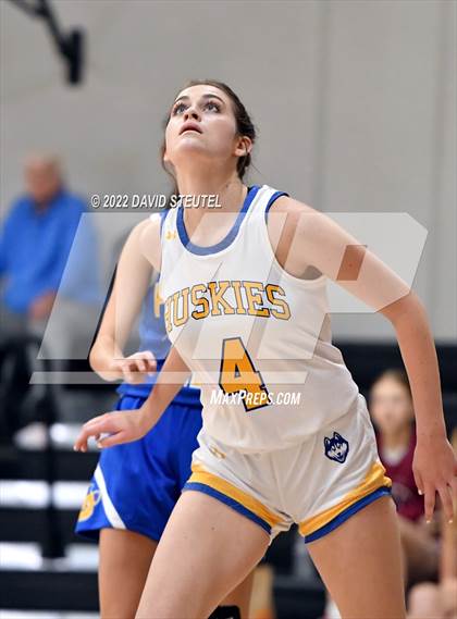 Thumbnail 3 in Pierce vs. Sutter (Jim Ernst Classic) photogallery.