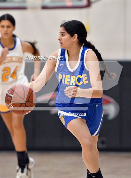 Thumbnail 2 in Pierce vs. Sutter (Jim Ernst Classic) photogallery.