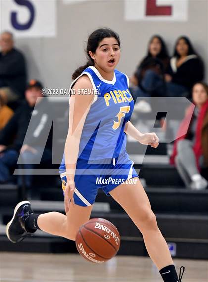 Thumbnail 2 in Pierce vs. Sutter (Jim Ernst Classic) photogallery.