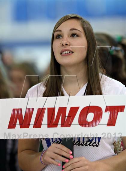 Thumbnail 3 in CHSAA 5A State Gymnastics Championships photogallery.