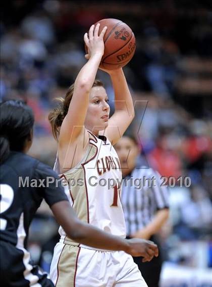 Thumbnail 2 in Stockdale vs. Clovis West (CIF CS D1 Final) photogallery.
