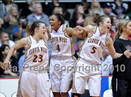 Thumbnail 1 in Stockdale vs. Clovis West (CIF CS D1 Final) photogallery.