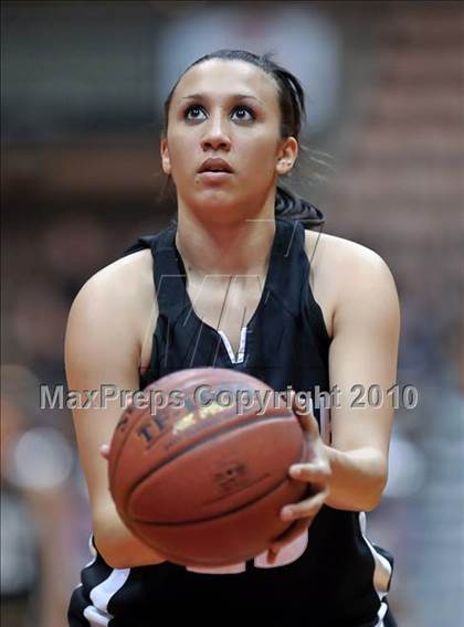 Thumbnail 2 in Stockdale vs. Clovis West (CIF CS D1 Final) photogallery.