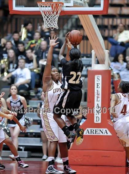 Thumbnail 1 in Stockdale vs. Clovis West (CIF CS D1 Final) photogallery.