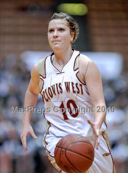 Thumbnail 3 in Stockdale vs. Clovis West (CIF CS D1 Final) photogallery.