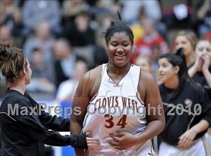 Thumbnail 1 in Stockdale vs. Clovis West (CIF CS D1 Final) photogallery.