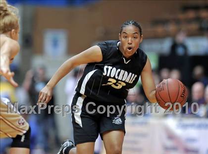 Thumbnail 3 in Stockdale vs. Clovis West (CIF CS D1 Final) photogallery.
