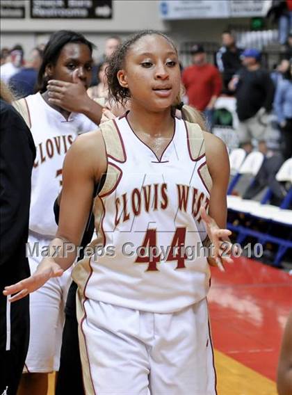 Thumbnail 3 in Stockdale vs. Clovis West (CIF CS D1 Final) photogallery.