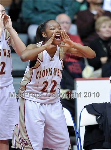 Thumbnail 2 in Stockdale vs. Clovis West (CIF CS D1 Final) photogallery.