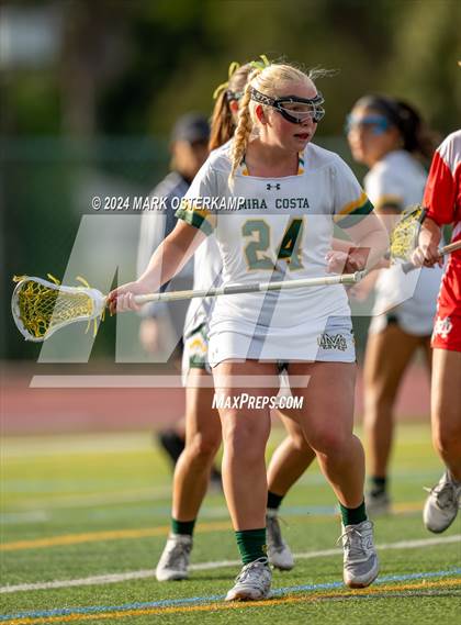 Thumbnail 2 in Mira Costa vs. Mater Dei photogallery.