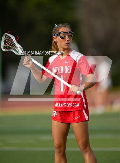 Thumbnail 1 in Mira Costa vs. Mater Dei photogallery.
