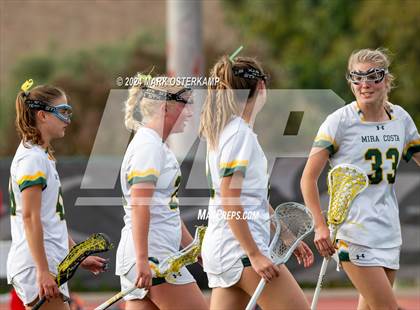 Thumbnail 1 in Mira Costa vs. Mater Dei photogallery.
