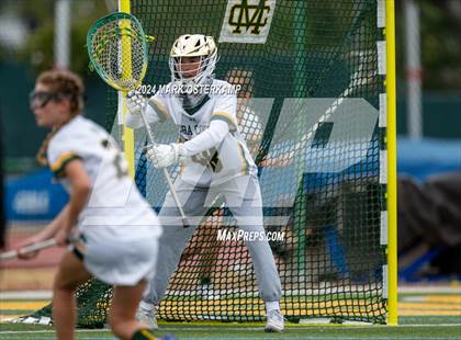 Thumbnail 2 in Mira Costa vs. Mater Dei photogallery.