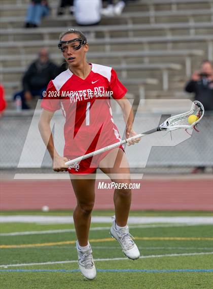 Thumbnail 2 in Mira Costa vs. Mater Dei photogallery.