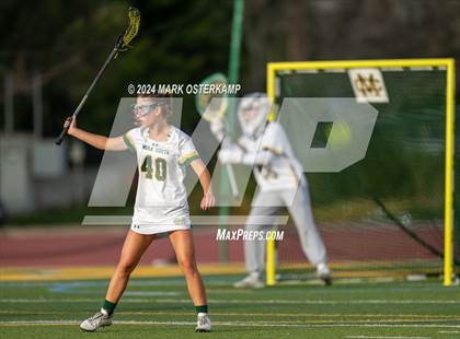 Thumbnail 3 in Mira Costa vs. Mater Dei photogallery.