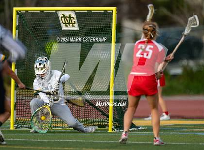 Thumbnail 3 in Mira Costa vs. Mater Dei photogallery.