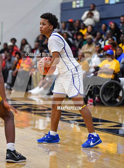 Thumbnail 2 in Chapel Hill vs Washington (UIL 4A Reg III Semifinal) photogallery.