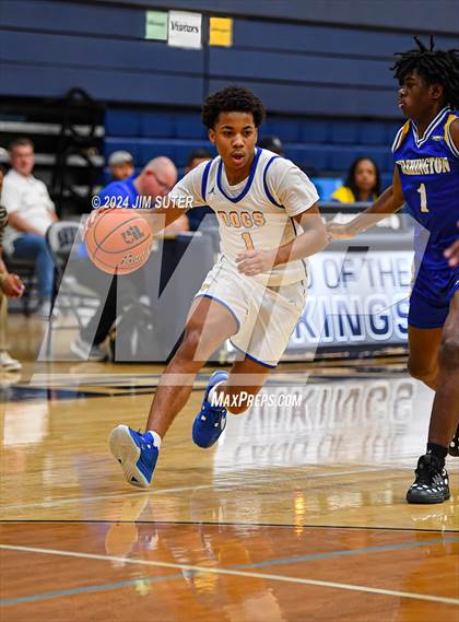 Thumbnail 1 in Chapel Hill vs Washington (UIL 4A Reg III Semifinal) photogallery.