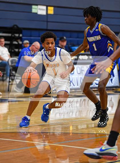 Thumbnail 2 in Chapel Hill vs Washington (UIL 4A Reg III Semifinal) photogallery.