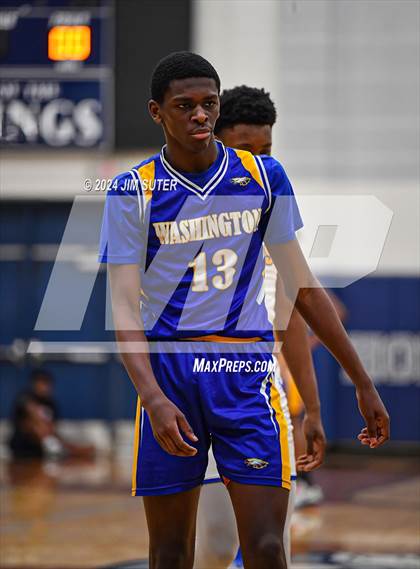 Thumbnail 1 in Chapel Hill vs Washington (UIL 4A Reg III Semifinal) photogallery.
