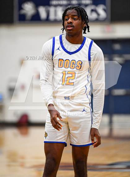Thumbnail 3 in Chapel Hill vs Washington (UIL 4A Reg III Semifinal) photogallery.