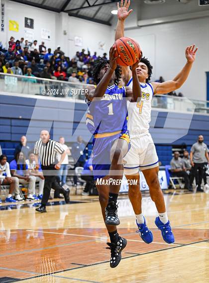 Thumbnail 3 in Chapel Hill vs Washington (UIL 4A Reg III Semifinal) photogallery.