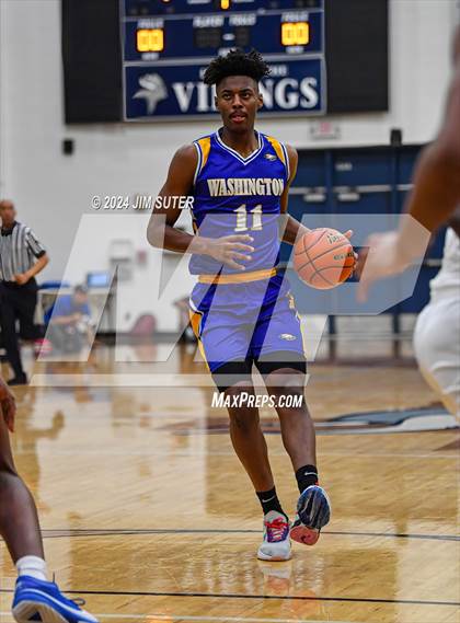 Thumbnail 2 in Chapel Hill vs Washington (UIL 4A Reg III Semifinal) photogallery.