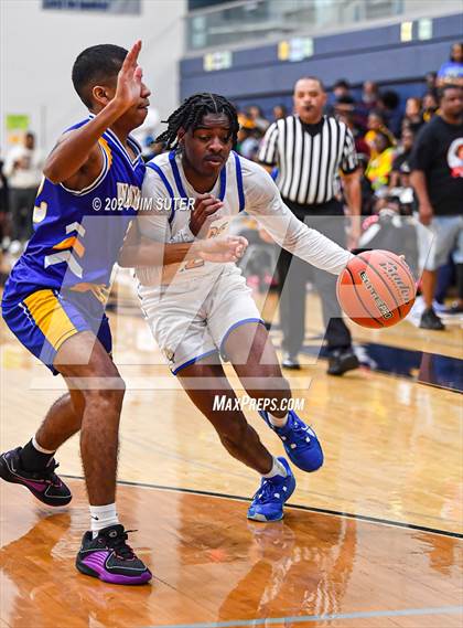 Thumbnail 3 in Chapel Hill vs Washington (UIL 4A Reg III Semifinal) photogallery.