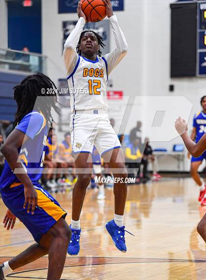 Thumbnail 3 in Chapel Hill vs Washington (UIL 4A Reg III Semifinal) photogallery.