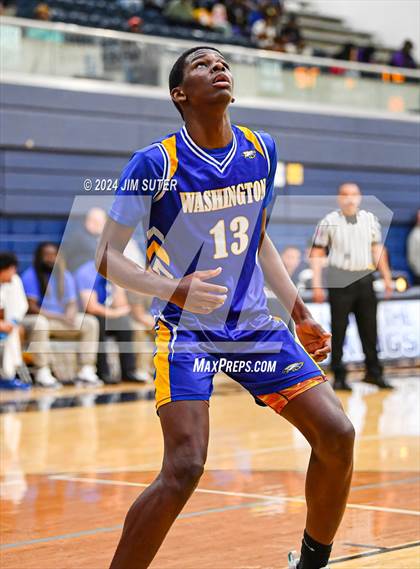 Thumbnail 1 in Chapel Hill vs Washington (UIL 4A Reg III Semifinal) photogallery.