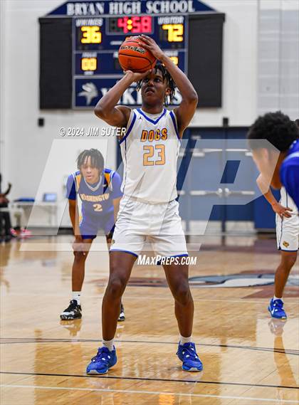 Thumbnail 1 in Chapel Hill vs Washington (UIL 4A Reg III Semifinal) photogallery.