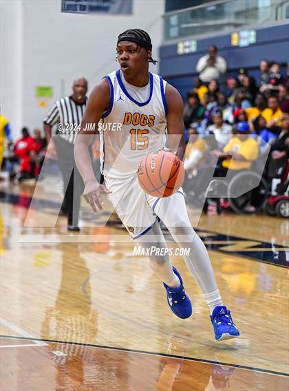 Thumbnail 1 in Chapel Hill vs Washington (UIL 4A Reg III Semifinal) photogallery.