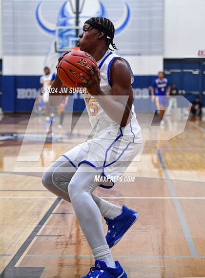 Thumbnail 2 in Chapel Hill vs Washington (UIL 4A Reg III Semifinal) photogallery.