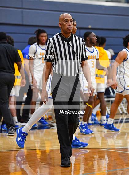 Thumbnail 1 in Chapel Hill vs Washington (UIL 4A Reg III Semifinal) photogallery.