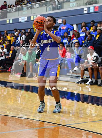 Thumbnail 3 in Chapel Hill vs Washington (UIL 4A Reg III Semifinal) photogallery.