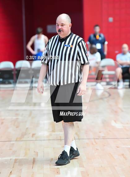 Thumbnail 2 in Village Christian vs. Mead - Section 7 Basketball Tournament photogallery.