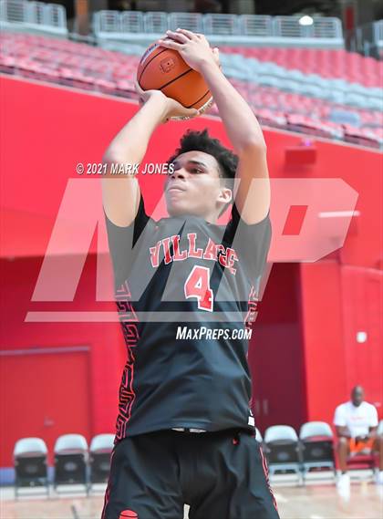 Thumbnail 3 in Village Christian vs. Mead - Section 7 Basketball Tournament photogallery.