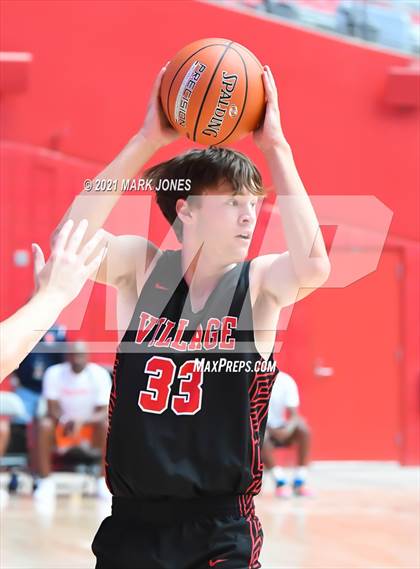 Thumbnail 3 in Village Christian vs. Mead - Section 7 Basketball Tournament photogallery.