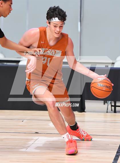Thumbnail 3 in Village Christian vs. Mead - Section 7 Basketball Tournament photogallery.