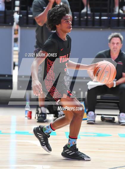 Thumbnail 2 in Village Christian vs. Mead - Section 7 Basketball Tournament photogallery.