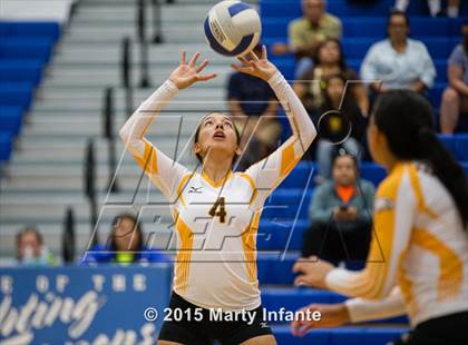 Thumbnail 3 in Richards School for Young Women Leaders vs. Hanna photogallery.