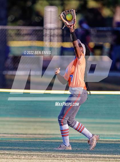 Thumbnail 1 in Parkview vs Buford (GHSA 7A State Tournament) photogallery.