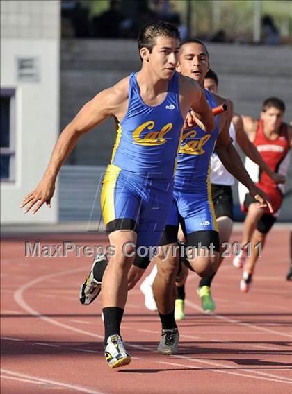 Thumbnail 2 in Del Rio League Varsity Track Finals photogallery.