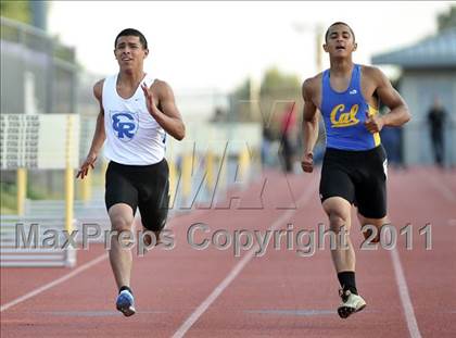 Thumbnail 1 in Del Rio League Varsity Track Finals photogallery.