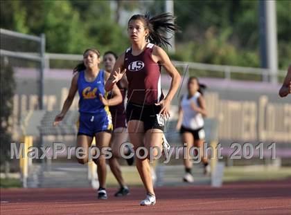 Thumbnail 3 in Del Rio League Varsity Track Finals photogallery.