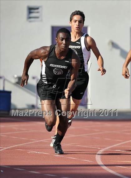 Thumbnail 1 in Del Rio League Varsity Track Finals photogallery.